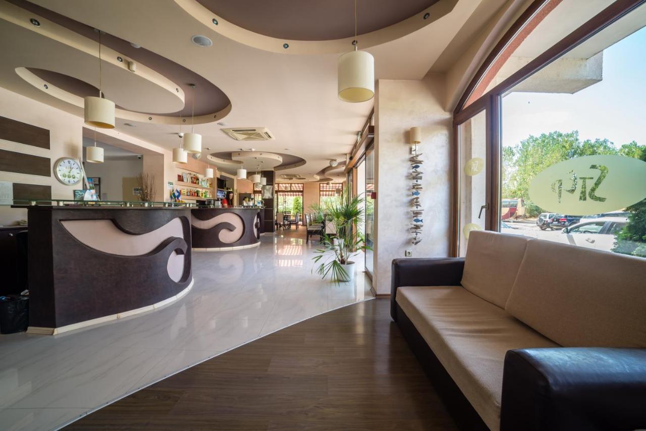 Step Hotel Napospart Kültér fotó